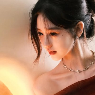 诺娜和埃斯特
